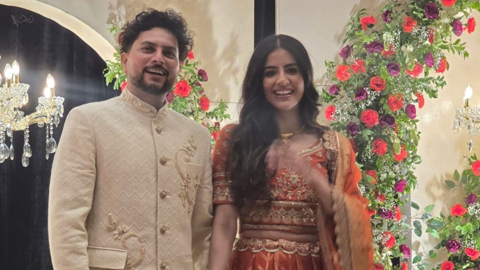 Kuldeep Yadav Engagement: कुलदीप यादव ने इंग्लैंड दौरे से पहले की सगाई, एलआईसी में काम करती हैं मंगेतर, जानिए कैसे हुआ रिश्ता Kuldeep Yadav Engagement: कुलदीप यादव ने इंग्लैंड दौरे से पहले की सगाई, एलआईसी में काम करती हैं मंगेतर, जानिए कैसे हुआ रिश्ता