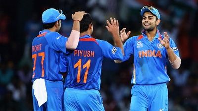 भारत को दो वर्ल्ड कप जिताने वाले स्टार ने सभी फॉर्मेट से लिया संन्यास, 20 साल के करियर को कहा अलविदा SportsTak Hindi