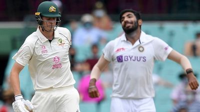 WTC Final: जसप्रीत बुमराह ने कैसे बढ़ाया कैमरन ग्रीन का आत्मविश्वास? ऑस्ट्रेलियाई स्टार का खुलासा, कहा- भारतीय गेंदबाज ने सर्जरी से एक रात पहले... SportsTak Hindi