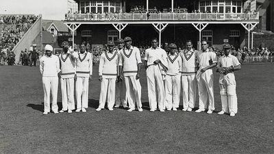 भारत ने इंग्लैंड में अपना पहला टेस्ट कब खेला था? दो कप्तानों के हटने के बाद इस खिलाड़ी को मिली टीम की कमान SportsTak Hindi