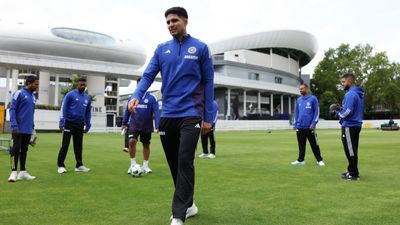 IND vs ENG: 'हैरान मत हो जाना अगर...', माइकल वॉन ने भारत की युवा टेस्ट टीम के बारे में इंग्लैंड को दी चेतावनी SportsTak Hindi