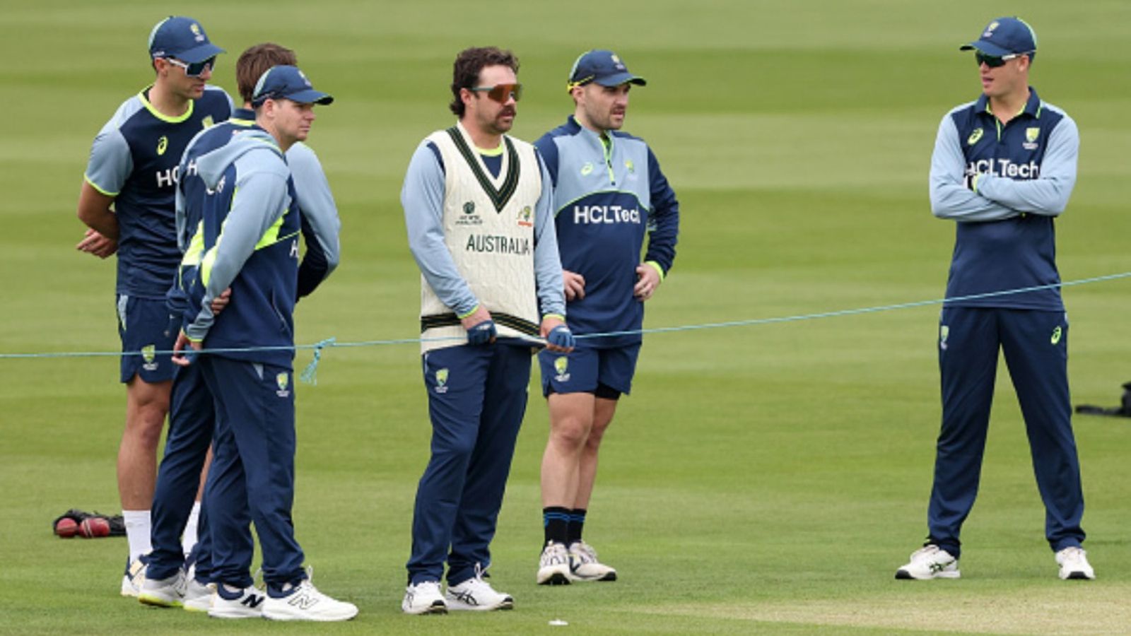 WTC Final: ऑस्ट्रेलिया ने प्लेइंग इलेवन से सैम कोंस्टस और कोहली को तंग करने वाले को किया बाहर, सवा साल बाद इस खिलाड़ी की वापसी WTC Final: ऑस्ट्रेलिया ने प्लेइंग इलेवन से सैम कोंस्टस और कोहली को तंग करने वाले को किया बाहर, सवा साल बाद इस खिलाड़ी की वापसी