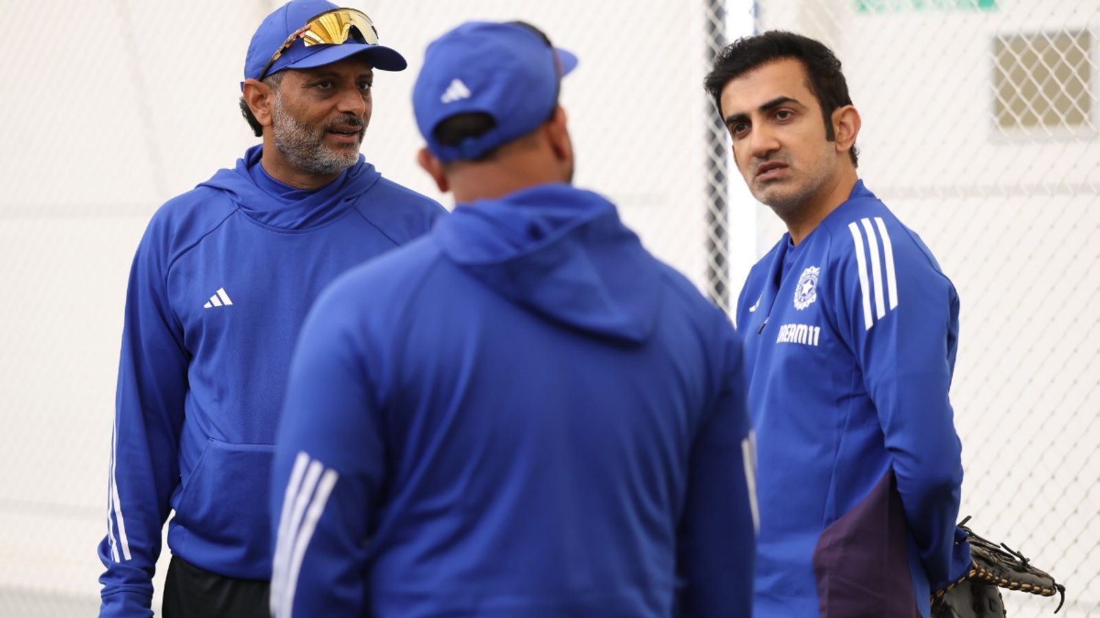 बड़ी खबर: गौतम गंभीर इंग्लैंड दौरे से वापस आए भारत, टेस्ट सीरीज शुरू होने से पहले इस वजह से उठाया कदम बड़ी खबर: गौतम गंभीर इंग्लैंड दौरे से वापस आए भारत, टेस्ट सीरीज शुरू होने से पहले इस वजह से उठाया कदम