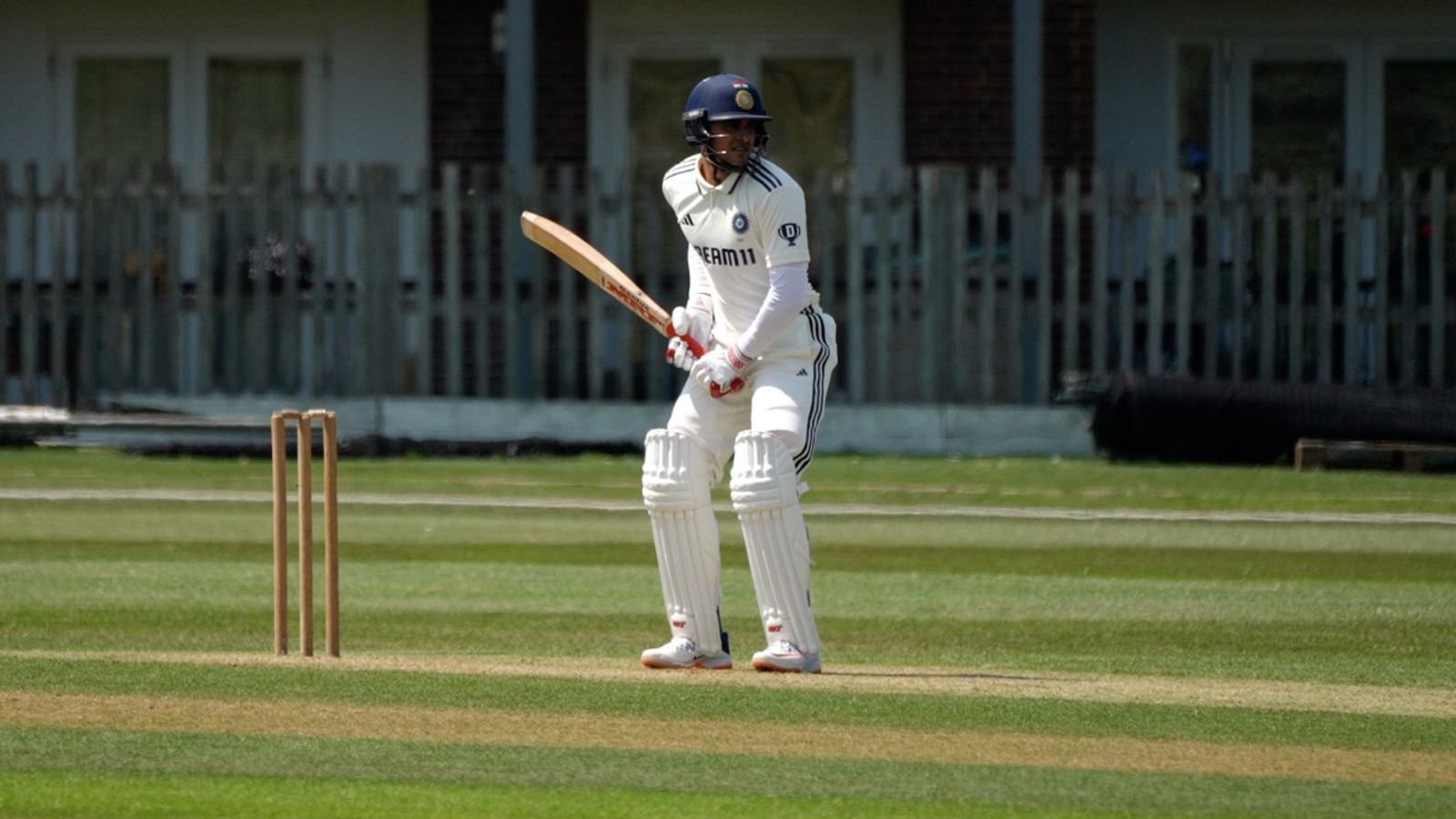 IND vs ENG: केएल राहुल-शुभमन गिल का टेस्ट सीरीज से पहले कमाल, दोनों ने उड़ाए अर्धशतक, शार्दुल ठाकुर ने चटकाए विकेट IND vs ENG: केएल राहुल-शुभमन गिल का टेस्ट सीरीज से पहले कमाल, दोनों ने उड़ाए अर्धशतक, शार्दुल ठाकुर ने चटकाए विकेट