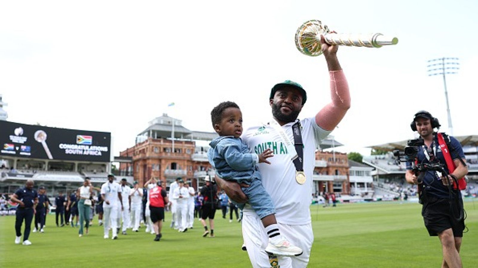 WTC जीत के बाद साउथ अफ्रीकी कप्तान टेम्बा बवुमा ने आलोचकों को रगड़ा, कहा- सिर्फ कमजोर टीम को हराकर ही... WTC जीत के बाद साउथ अफ्रीकी कप्तान टेम्बा बवुमा ने आलोचकों को रगड़ा, कहा- सिर्फ कमजोर टीम को हराकर ही...