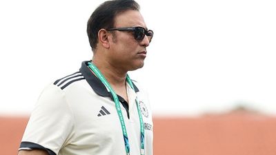 क्या वीवीएस लक्ष्मण इंग्लैंड में गौतम गंभीर को करेंगे रिप्लेस? टेस्ट सीरीज से पहले टीम इंडिया के साथ आए नजर SportsTak Hindi