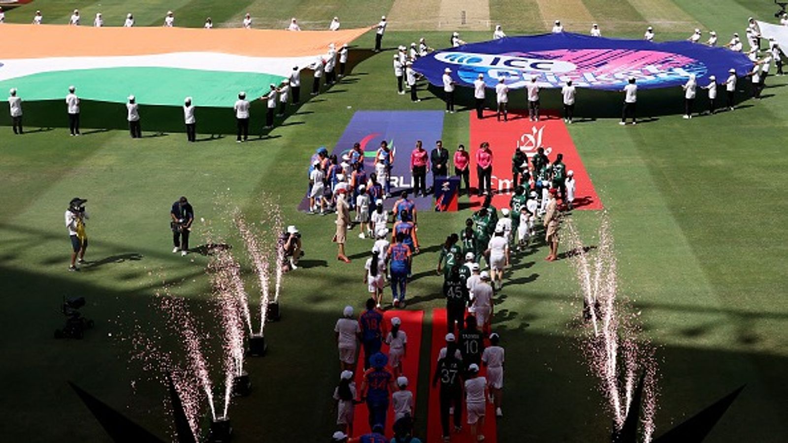 बड़ी खबर: भारत और पाकिस्तान के बीच इस वेन्यू पर खेला जाएगा वर्ल्ड कप का मैच, तारीख भी आई सामने बड़ी खबर: भारत और पाकिस्तान के बीच इस वेन्यू पर खेला जाएगा वर्ल्ड कप का मैच, तारीख भी आई सामने