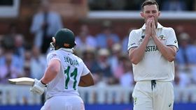 Josh Hazlewood (R) Josh Hazlewood (R)