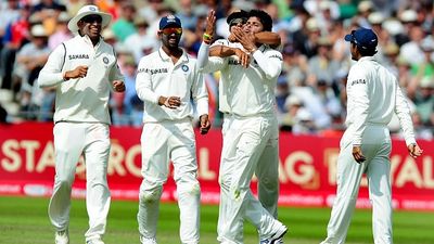 भारतीय स्टार को जब टेस्ट खेलने के लिए जब अचानक इंग्लैंड बुलाया, जानें फिर हाथ से फिसलती सीरीज में क्या हुआ? SportsTak Hindi