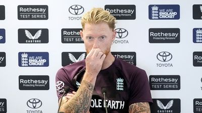 कोहली, रोहित और अश्विन के नहीं होने से क्या आसानी से भारत को हराएगी इंग्लैंड? कप्तान बेन स्टोक्स ने दिया जवाब England captain Ben Stokes during a press conference at Headingley