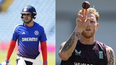 IND vs ENG : इंग्लैंड ने जीता टॉस, रोहित-कोहली की जगह एक का डेब्यू तो दूसरे को 8 साल बाद मिला मौका, जानें दोनों टीमों की Playing XI Shubman Gill and Ben Stokes