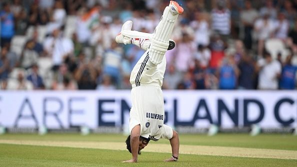 दिनेश कार्तिक ने ऋषभ पंत के आउट होने के तरीके पर उठाए सवाल, गौतम गंभीर से मांगा जवाब, बोले- ड्रेसिंग रूम से... SportsTak Hindi