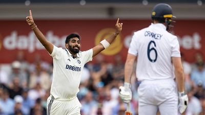 इंग्लैंड के इस बैटर के लिए काल बने जसप्रीत बुमराह, एक नहीं बल्कि 5वीं बार किया शिकार, गेंद देख माथा चकराया SportsTak Hindi