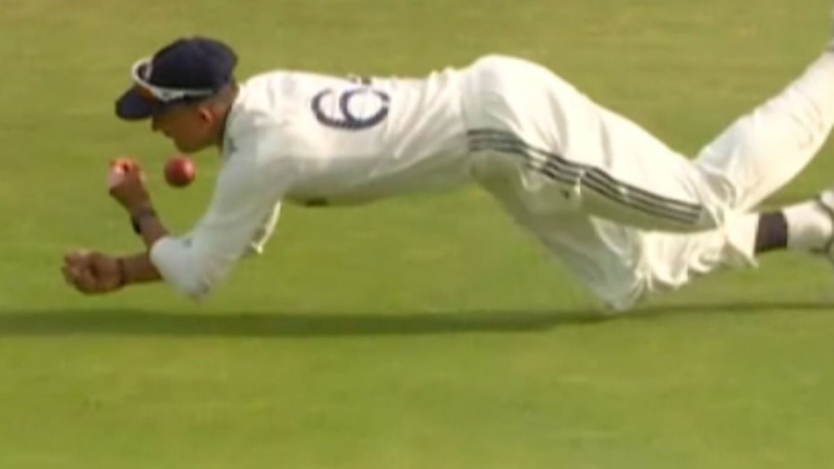 इंग्लैंड के सामने मैच के दौरान यशस्वी जायसवाल से छूटा कैच