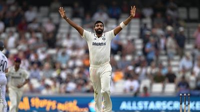 जसप्रीत बुमराह के सामने पिच पर टिकने का बेन डकेट ने खोला राज, कहा- उनको तो बस... SportsTak Hindi