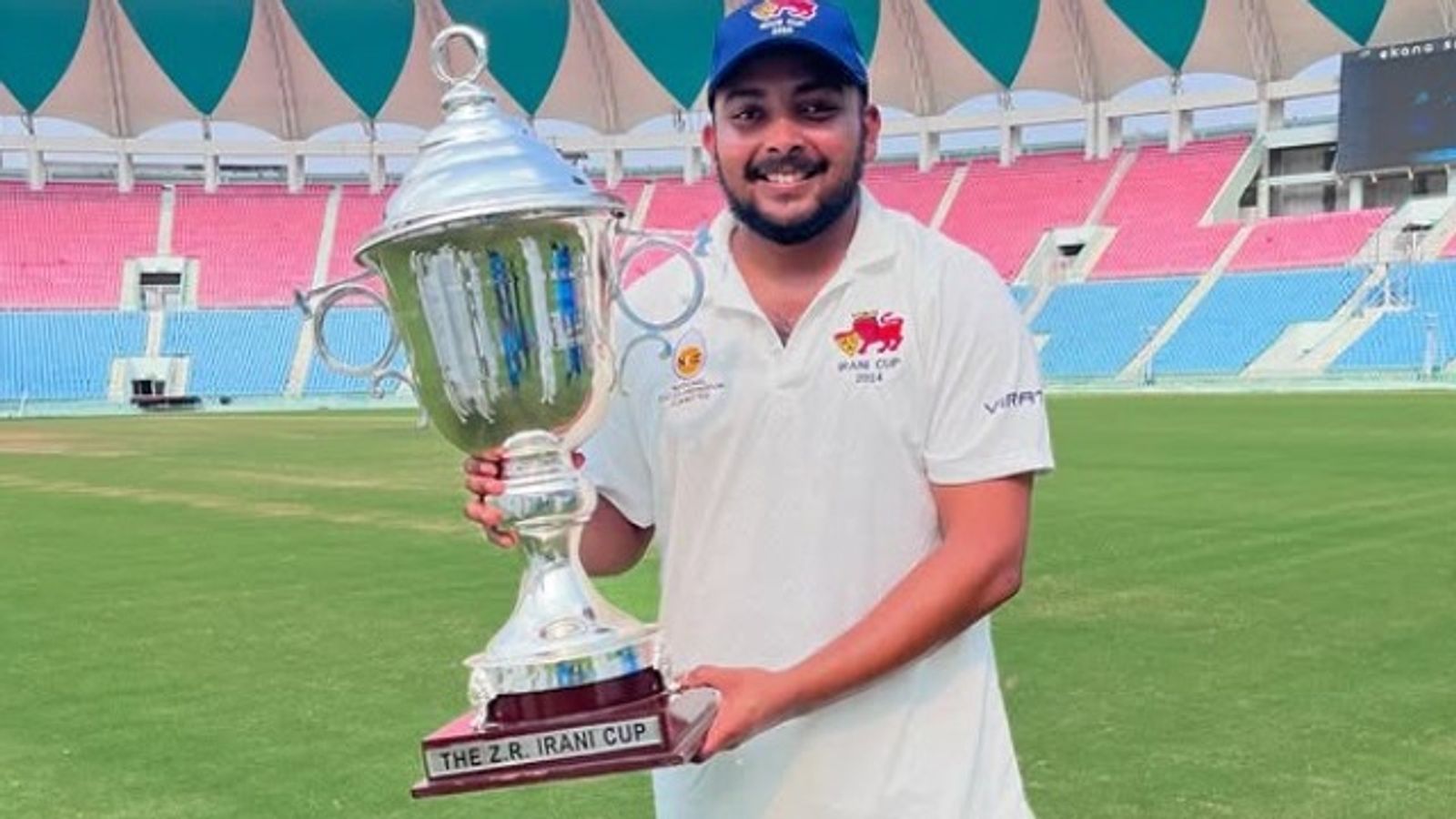 बड़ी खबर: पृथ्वी शॉ का चौंकाने वाला कदम, मुंबई छोड़ दूसरी टीम से खेलने का लिया फैसला, जानें क्या है पूरा मामला बड़ी खबर: पृथ्वी शॉ का चौंकाने वाला कदम, मुंबई छोड़ दूसरी टीम से खेलने का लिया फैसला, जानें क्या है पूरा मामला