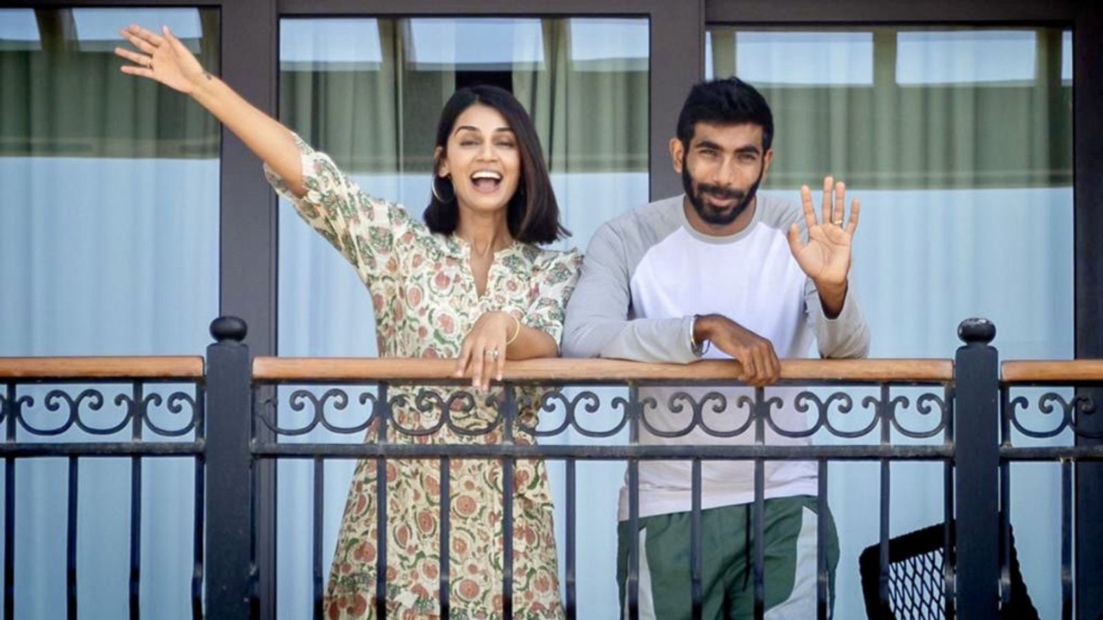 संजना उसे मना लो, पुजारा-गावस्कर ने जसप्रीत बुमराह से पांचों टेस्ट खेलने की लगाई अर्जी, मासूमियत से बोले- हमें उसकी... संजना उसे मना लो, पुजारा-गावस्कर ने जसप्रीत बुमराह से पांचों टेस्ट खेलने की लगाई अर्जी, मासूमियत से बोले- हमें उसकी...