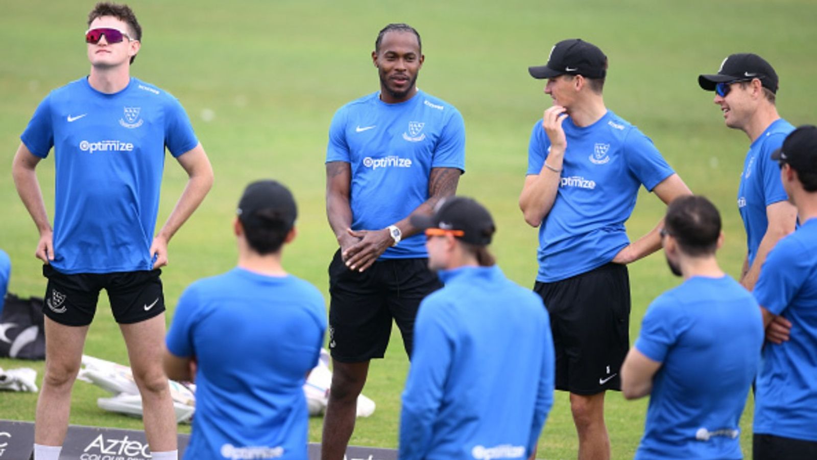 IND vs ENG: भारत के लिए बजी खतरे की घंटी, 4 साल बाद खेलने उतरा 150 की स्पीड वाला बॉलर, दूसरे टेस्ट में आएगा नज़र! IND vs ENG: भारत के लिए बजी खतरे की घंटी, 4 साल बाद खेलने उतरा 150 की स्पीड वाला बॉलर, दूसरे टेस्ट में आएगा नज़र!