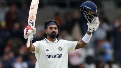 IND vs ENG: केएल राहुल ने उड़ाया 9वां शतक, इंग्लैंड की धरती पर तीसरी बार किया कमाल, दो साल बाद ठोका टेस्ट सैकड़ा SportsTak Hindi