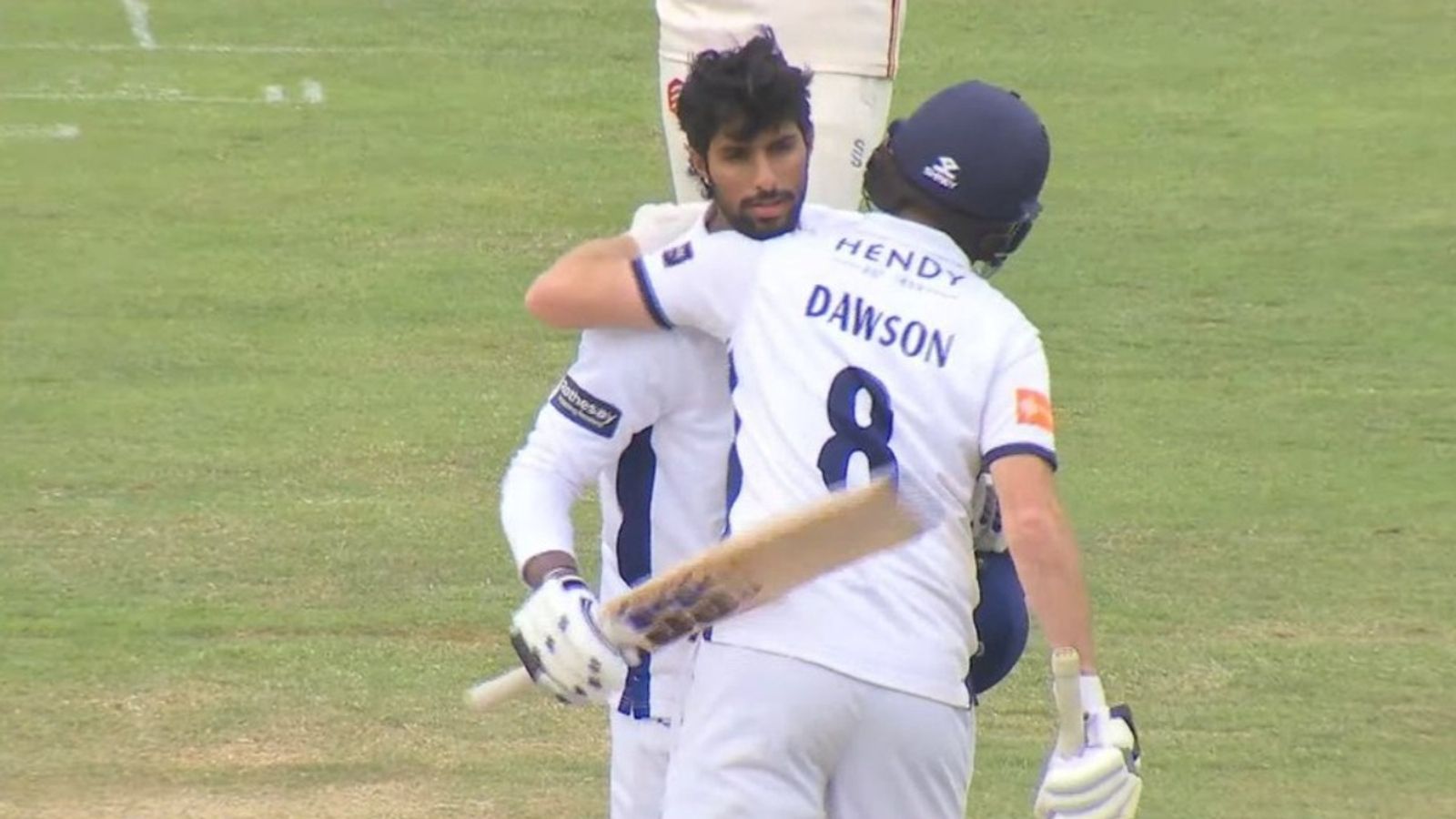 तिलक वर्मा का इंग्लैंड में धमाका, अंग्रेज गेंदबाजों की क्लास लगा उड़ाया शतक, जानें कैसा रहा इशान किशन का प्रदर्शन तिलक वर्मा का इंग्लैंड में धमाका, अंग्रेज गेंदबाजों की क्लास लगा उड़ाया शतक, जानें कैसा रहा इशान किशन का प्रदर्शन