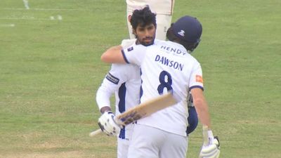 तिलक वर्मा का इंग्लैंड में धमाका, अंग्रेज गेंदबाजों की क्लास लगा उड़ाया शतक, जानें कैसा रहा इशान किशन का प्रदर्शन SportsTak Hindi