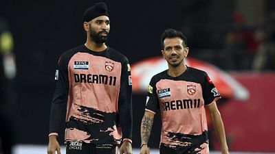 इंग्लैंड पहुंचा पंजाब किंग्स का स्टार स्पिनर, भारतीय बल्लेबाजों को नेट्स में कराया जमकर अभ्यास, VIDEO SportsTak Hindi