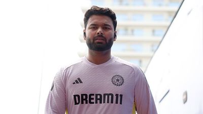 टीम से बाहर होने के बाद ऋषभ पंत ने इतना अभ्यास किया कि उनके हाथों पर छाले पड़ गए, पूर्व कोच का खुलासा, कहा- मुझे घसीट कर ले गया था वो SportsTak Hindi