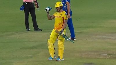 फाफ डुप्लेसी के तूफानी शतक की बदौलत सुपर किंग्स ने MI न्यूयॉर्क को हराकर लगाया जीत का पंजा, पोलार्ड ने 39 गेंदों पर उड़ा डाले 70 रन फिर भी नहीं जीत पाई टीम SportsTak Hindi