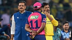 MS Dhoni (R) speaks with his Rajasthan Royals' counterpart Sanju Samson (C) during the toss before the start of the Indian Premier League (IPL) Twenty20 cricket match between Chennai Super Kings and Rajasthan Royals MS Dhoni (R) speaks with his Rajasthan Royals' counterpart Sanju Samson (C) during the toss before the start of the Indian Premier League (IPL) Twenty20 cricket match between Chennai Super Kings and Rajasthan Royals