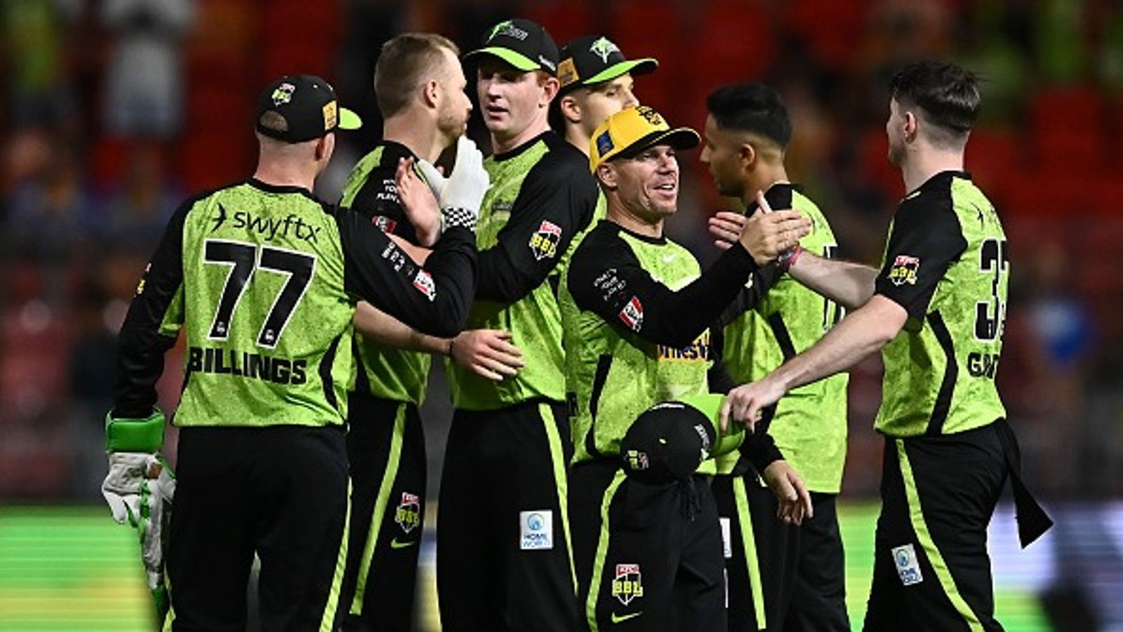 Big Bash League के 15वें सीजन के शेड्यूल का ऐलान, इन दो टीमों के बीच खेला जाएगा ओपनिंग मैच, विवादित मैदान को मिली सिर्फ तीन मैचों की मेजबानी Big Bash League के 15वें सीजन के शेड्यूल का ऐलान, इन दो टीमों के बीच खेला जाएगा ओपनिंग मैच, विवादित मैदान को मिली सिर्फ तीन मैचों की मेजबानी