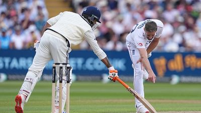 क्रिस वोक्स को इंग्लैंड की बैटिंग की होने लगी चिंता, जडेजा की तरफ किया इशारा, ऑलराउंडर बोला- मैं वहां वैसे भी गेंद नहीं डालूंगा SportsTak Hindi