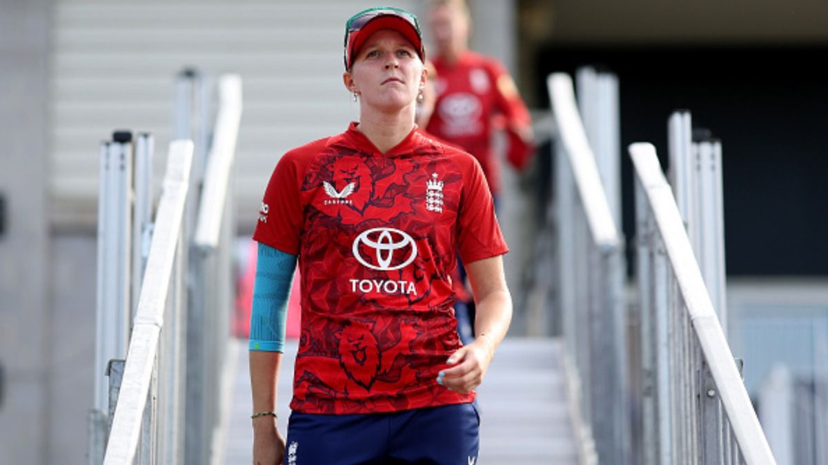 IND vs ENG: इंग्लिश बॉलर ने भारत के खिलाफ रफ्तार से मचाई सनसनी, फेंका इतिहास का सबसे तेज ओवर और पलट दिया पासा