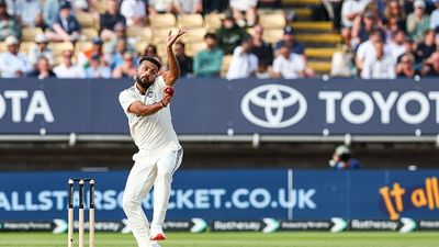 आकाश दीप को खेलने में इंग्लैंड के बैटर्स को क्यों हो रही है इतनी दिक्कत, स्टुअर्ट ब्रॉड ने खोला राज SportsTak Hindi