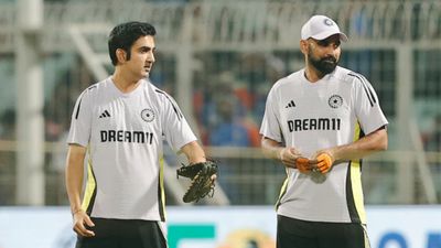 ऋषभ पंत ने मोहम्मद शमी को बताया टीम इंडिया का 'जीजा' तो गंभीर ने ली चुटकी, बोले- दो साल से वह घर नहीं आया, देखिए Video SportsTak Hindi