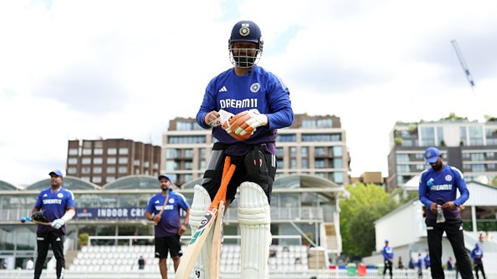 क्या भारत के चलते इंग्लैंड को बदलनी पड़ी लॉर्ड्स टेस्ट की पिच? ऋषभ पंत ने प्रेस कॉन्फ्रेंस में कर दिया सबकुछ साफ क्या भारत के चलते इंग्लैंड को बदलनी पड़ी लॉर्ड्स टेस्ट की पिच? ऋषभ पंत ने प्रेस कॉन्फ्रेंस में कर दिया सबकुछ साफ