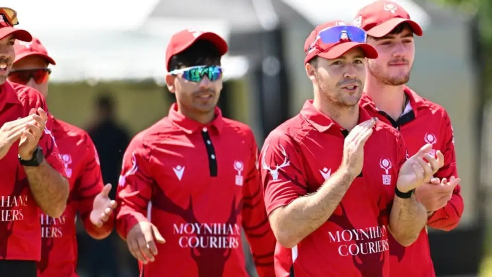 5 गेंद में चटकाए 5 विकेट! 26 साल के गेंदबाज का करिश्मा, 4 गेंद में चार शिकार कर पहले ही मचा चुका है धूम 5 गेंद में चटकाए 5 विकेट! 26 साल के गेंदबाज का करिश्मा, 4 गेंद में चार शिकार कर पहले ही मचा चुका है धूम