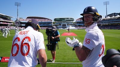 इंग्लैंड ने बैजबॉल नहीं बल्कि 'प्रैंकबॉल' खेला, आर अश्विन ने बेन स्टोक्स की टीम पर कसा तंज, पिच पर दिया बड़ा बयान SportsTak Hindi