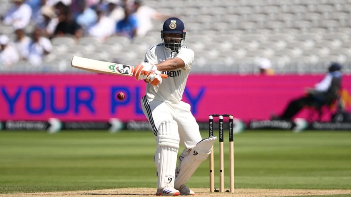 IND vs ENG: ऋषभ पंत ने बचकाना अंदाज में रन आउट होने से पहले कर दिए ये कमाल, फिफ्टी में धोनी, सिक्सेज में रोहित के आ गए बराबर
