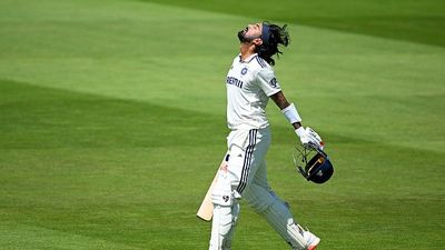 इंग्लैंड के खिलाफ शतक ठोकने के बाद केएल राहुल का बड़ा खुलासा, F1 कोच के साथ किया काम SportsTak Hindi