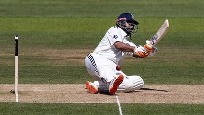 'ऋषभ पंत को अपनी मैच फीस ध्रुव जुरेल से शेयर करनी चाहिए', पूर्व भारतीय क्रिकेटर ने उप कप्तान से लगाई गुहार SportsTak Hindi