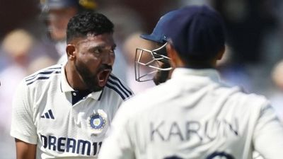 IND vs ENG: मोहम्मद सिराज को मिली सजा, मैच रेफरी ने काटी फीस, दिया डीमेरिट पॉइंट, जानिए क्यों हुआ ऐसा Mohammed Siraj
