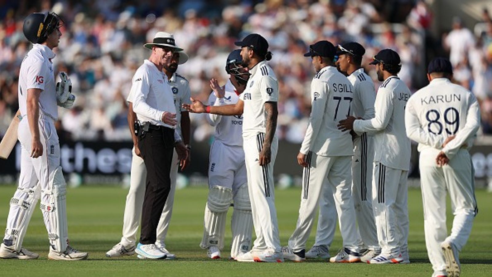 IND vs ENG: आर अश्विन ने अंपायर पॉल रैफल की लगाई क्लास, बोले- जब भारत बॉलिंग करता है तो नॉट आउट देते हैं, बैटिंग में आउट IND vs ENG: आर अश्विन ने अंपायर पॉल रैफल की लगाई क्लास, बोले- जब भारत बॉलिंग करता है तो नॉट आउट देते हैं, बैटिंग में आउट