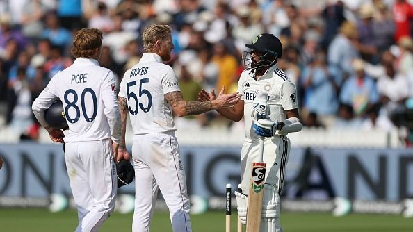 IND VS ENG: बेन स्टोक्स ने जीता भारतीय फैंस का दिल, भारत की हार के बाद सिराज- जडेजा को लगाया गले, VIDEO SportsTak Hindi