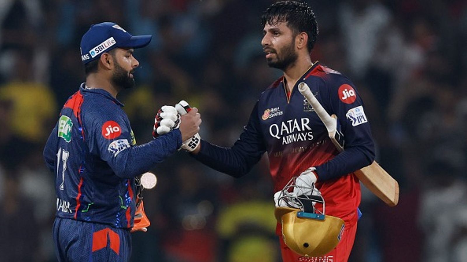 RCB को IPL 2025 जिताने वाले जितेश शर्मा ने छोड़ी टीम, पंड्या की टीम से खेलने का लिया फैसला RCB को IPL 2025 जिताने वाले जितेश शर्मा ने छोड़ी टीम, पंड्या की टीम से खेलने का लिया फैसला