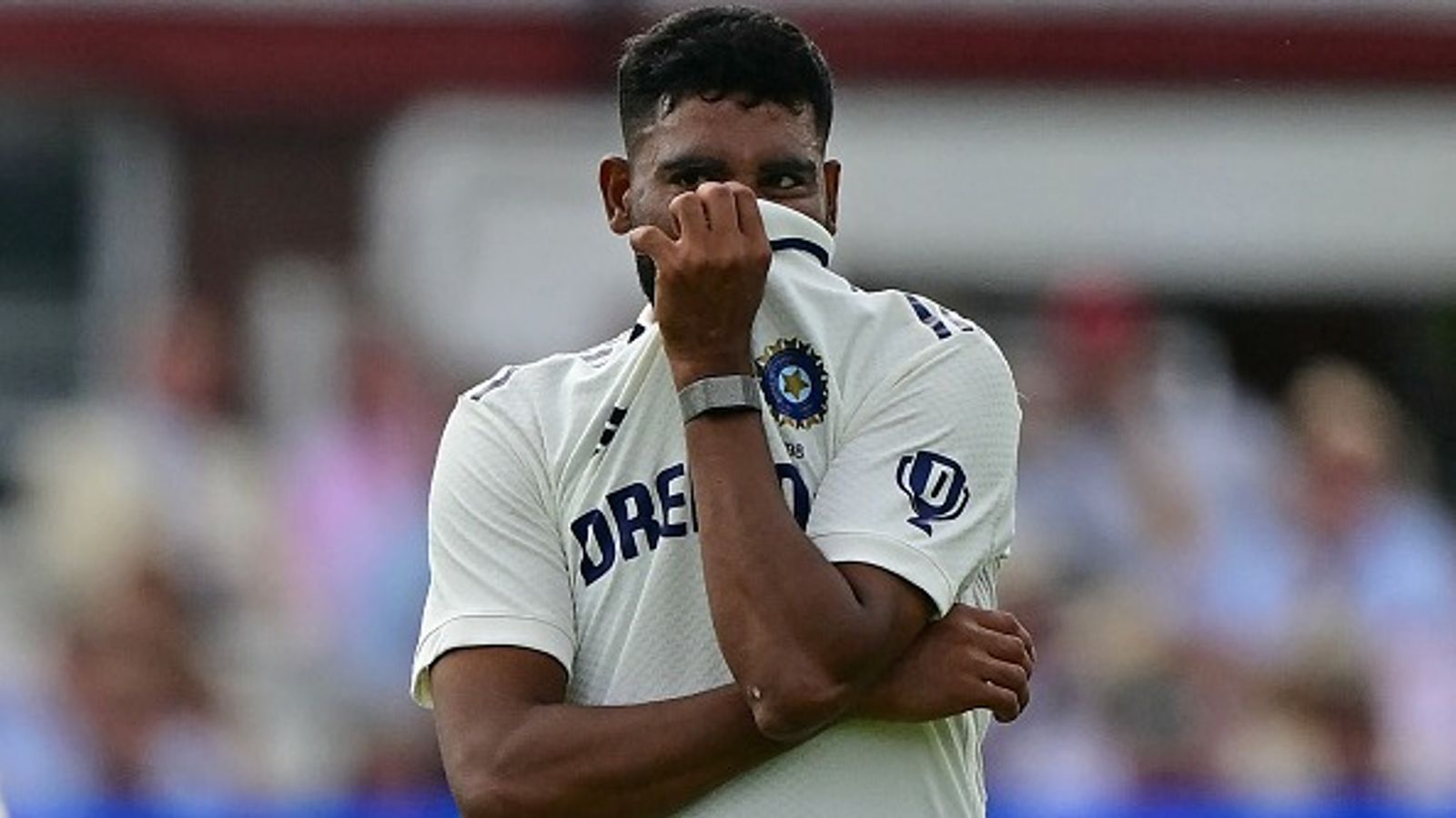 'वर्कलोड से डरता नहीं वो शेर की तरह है', जसप्रीत बुमराह नहीं बल्कि टीम इंडिया के किस तेज गेंदबाज के कायल हुए असिस्टेंट कोच, कहा - हम उसका इस्तेमाल... 'वर्कलोड से डरता नहीं वो शेर की तरह है', जसप्रीत बुमराह नहीं बल्कि टीम इंडिया के किस तेज गेंदबाज के कायल हुए असिस्टेंट कोच, कहा - हम उसका इस्तेमाल...