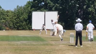 भारत का स्टार बल्लेबाज इंग्लैंड दौरे से बाहर,  इस कारण लौटना पड़ा घर  Angkrish Raghuvanshi