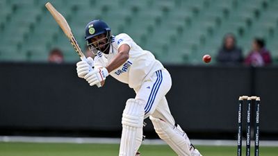 भारतीय ओपनर बल्लेबाज ने इंग्लैंड में रेड बॉल क्रिकेट खेलने से किया इनकार, सामने आई ये बड़ी वजह Ruturaj Gaikwad