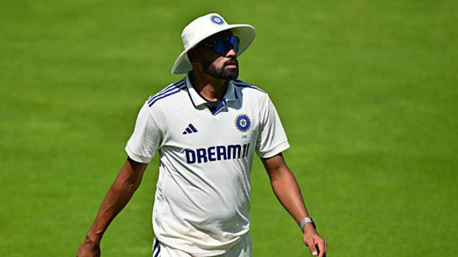 IND vs ENG: 'ऊपरवाला देख रहा है', मोहम्मद सिराज लगातार विकेट नहीं मिलने पर हो गए इमोशनल, बोले- बॉलिंग अच्छी कर रहा हूं मगर... IND vs ENG: 'ऊपरवाला देख रहा है', मोहम्मद सिराज लगातार विकेट नहीं मिलने पर हो गए इमोशनल, बोले- बॉलिंग अच्छी कर रहा हूं मगर...