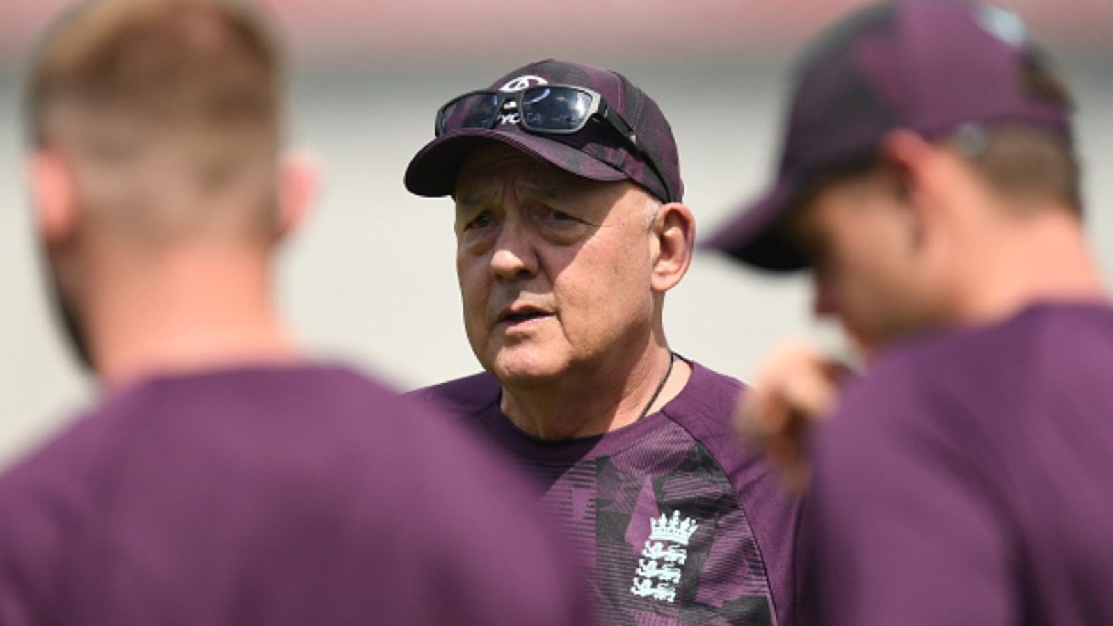 IND vs ENG: जिसने न्यूजीलैंड को बनाया रग्बी चैंपियन, वह बना इंग्लैंड का मेंटल कोच, मैनचेस्टर टेस्ट से पहले टीम से जुड़ा, इंग्लिश खिलाड़ियों को लड़ने को करेगा तैयार IND vs ENG: जिसने न्यूजीलैंड को बनाया रग्बी चैंपियन, वह बना इंग्लैंड का मेंटल कोच, मैनचेस्टर टेस्ट से पहले टीम से जुड़ा, इंग्लिश खिलाड़ियों को लड़ने को करेगा तैयार