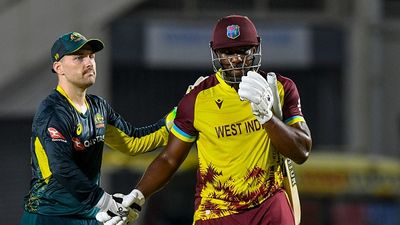 6,6,6,6...आंद्रे रसेल ने विस्फोटक अंदाज में टी20 करियर को कहा अलविदा, लेकिन फिर भी ऑस्ट्रेलिया से हार गई टीम  SportsTak Hindi